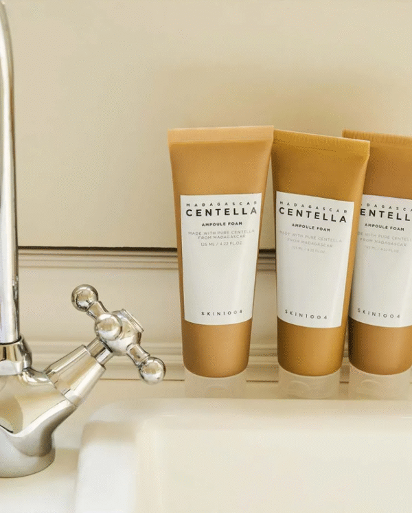 SKIN 1004 - Madagascar Centella Ampoule Foam - Mousse nettoyante hydratante